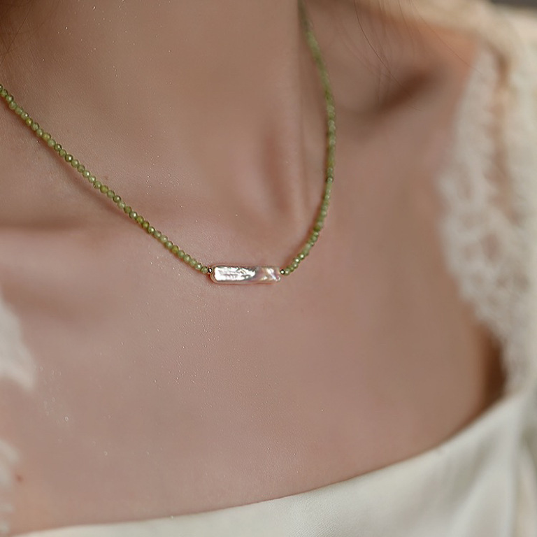 Picture of Baroque Long Strip Natural Freshwater Pearl Olive Green Facet Natural Zircon Women's Summer Fresh Beaded Necklace
