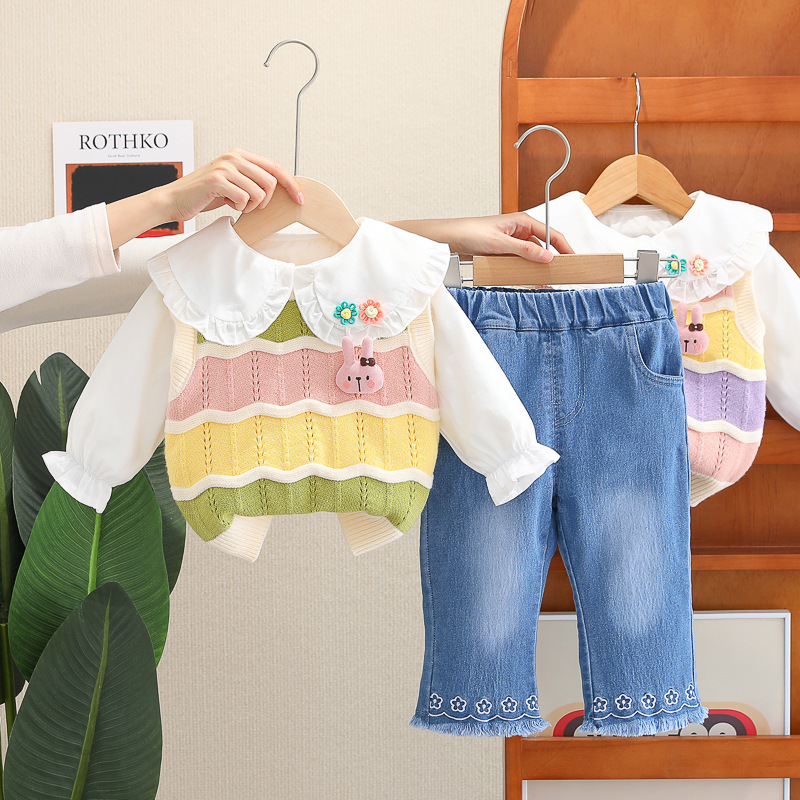 Girls' Baby Spring suit 2025 Spring and Autumn New Children's Contrast Color Sweater Doll Collar Shirt Three-Piece Trendy