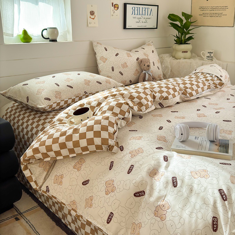 Picture of Small Fresh Summer Four-piece Bed Sheet Quilt Cover Single Student Dormitory Three-piece Cartoon Bedding