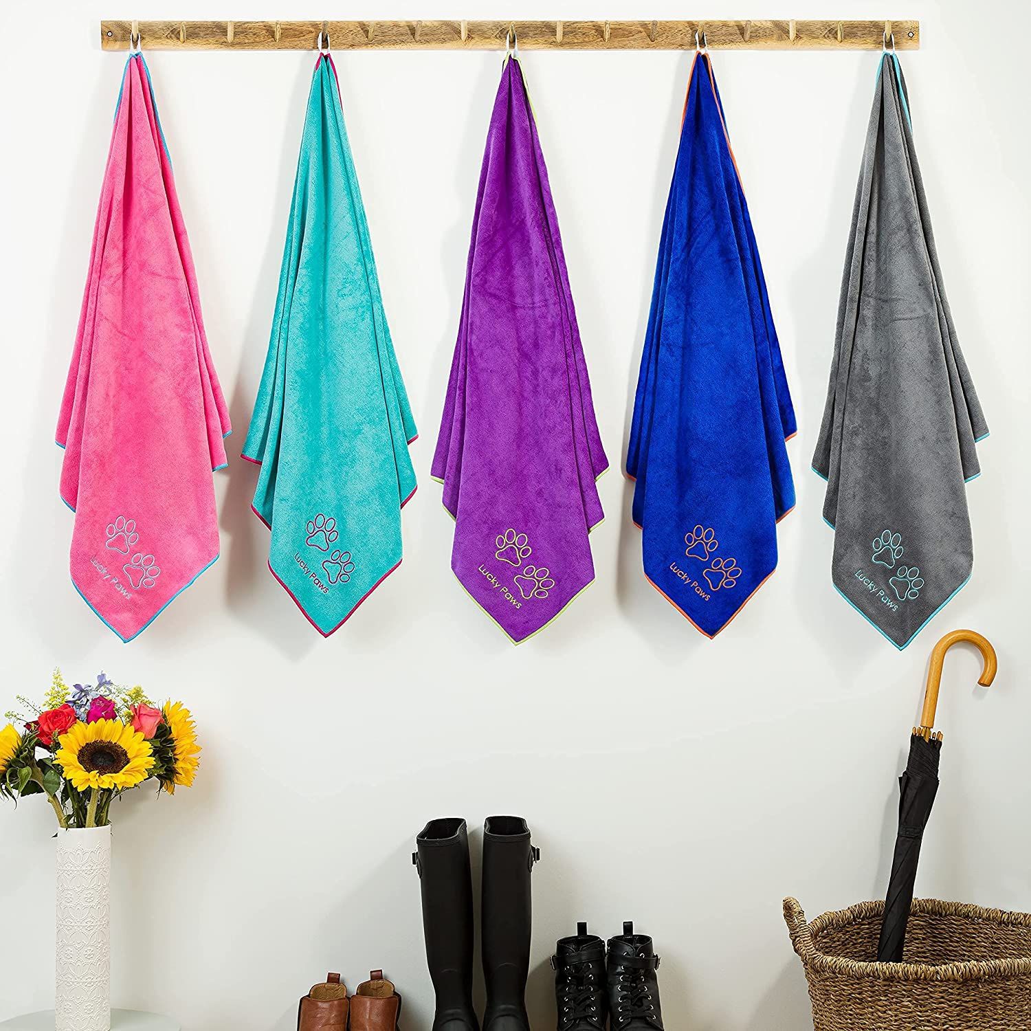 Clearance quick-drying absorbent soft embroidery thickened hanging microfiber bath towel
