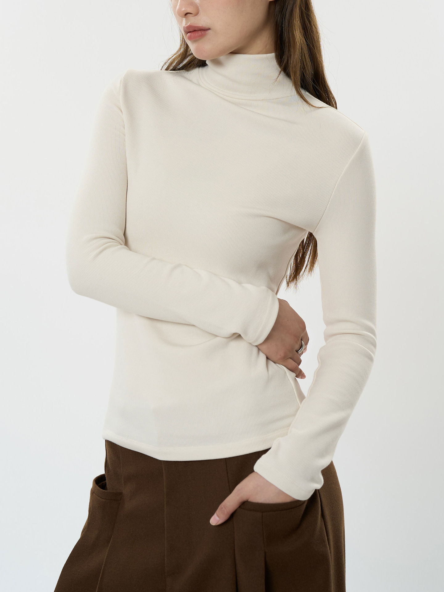Picture of Lou Fu Winter New Korean Style Simple Fashionable High Neck fleece-lined Base T-Shirt Lightweight Warm Slim-fit Slim-fit Women's Top