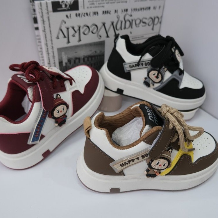 2025 New Spring Children's Kuromi Girls' Leather Casual Student Shoes for Girls, Middle and Large Children's Leather Panel Shoes