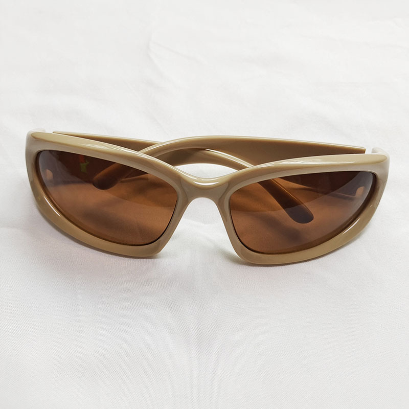 Picture of Punk Futuristic Sunglasses Women's European and American Hot Girls Super Cool Street Photograph Sun Protection Glasses Men's Sports Style Riding Sunglasses