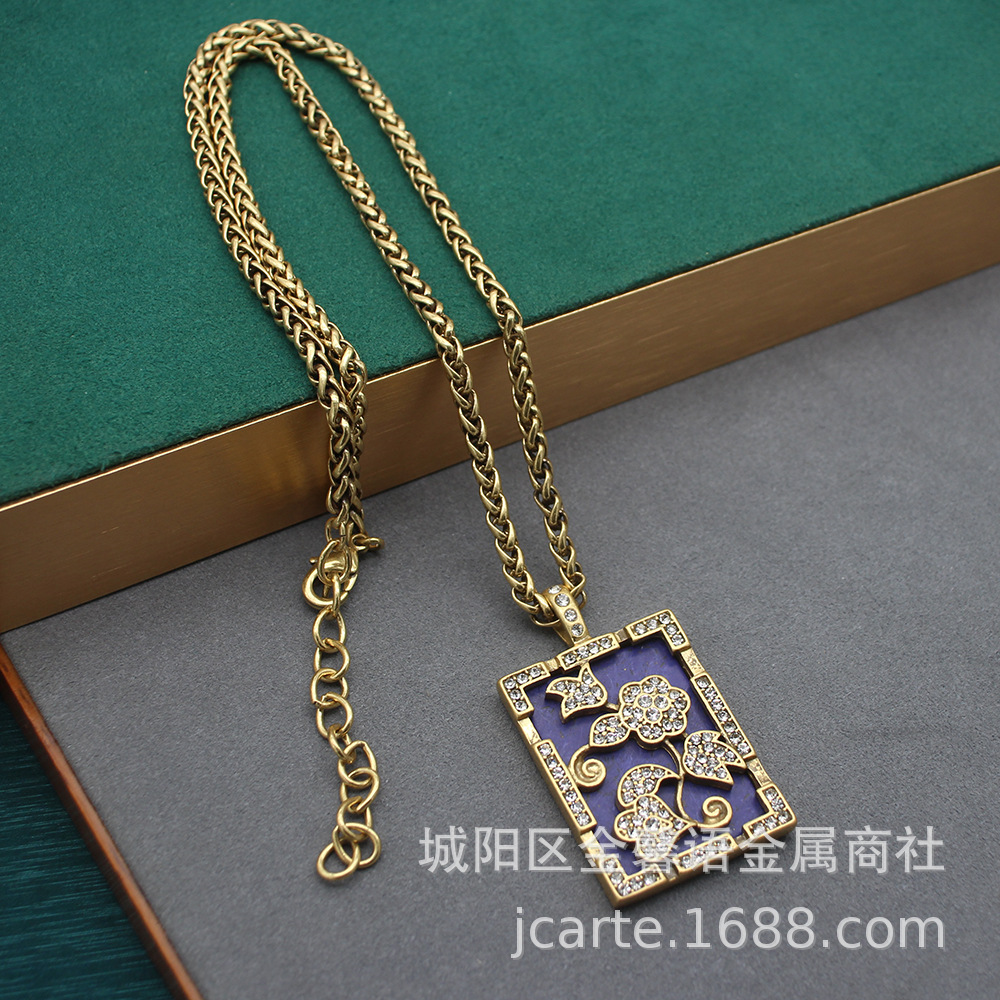 Picture of Western Jewelry Imitation Green Gold No Incident Card Necklace Earrings Simple Woolen Chain Napoleon II Middle Ancient suit