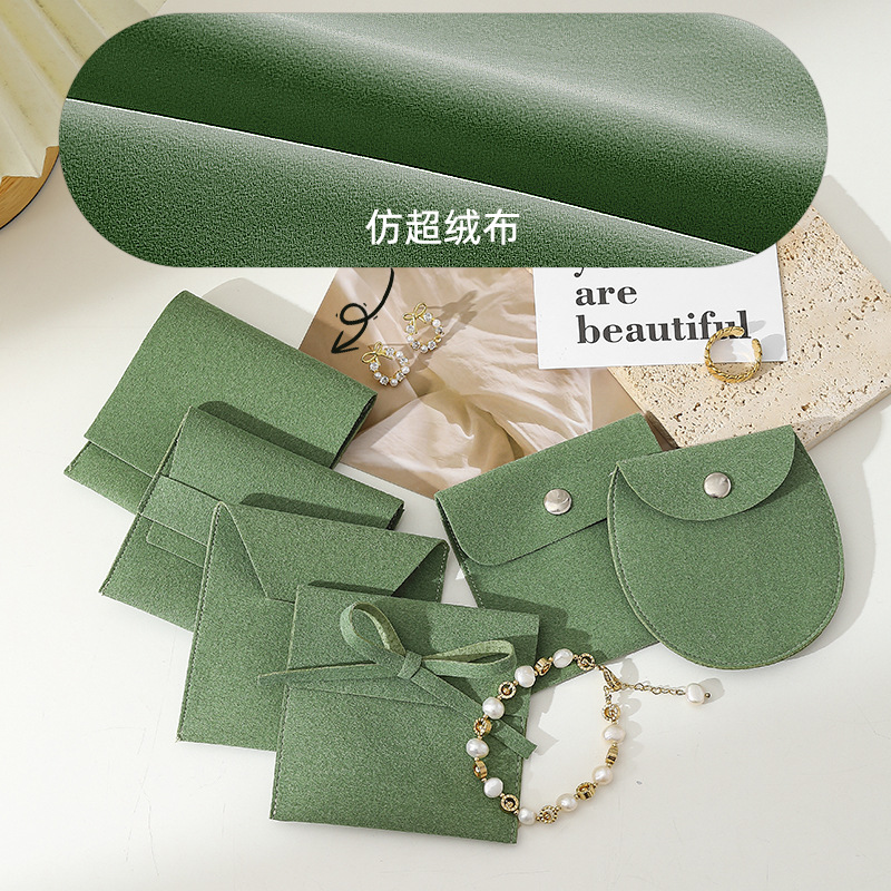 Picture of Green Flannel Bag Jewelry Jewelry Bag Anti-oxidation Snap Bag Thick Fleece Ring Flip Jewelry Storage Bag