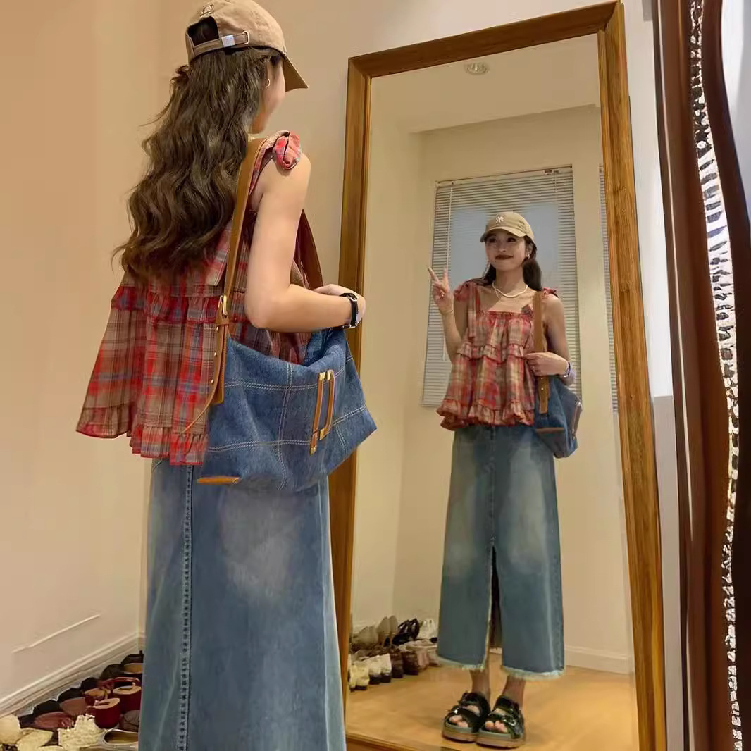 French Style Unique High-end Color Contrast Plaid Sleeveless Sling Women's Summer Design Niche Short All-match Small Top