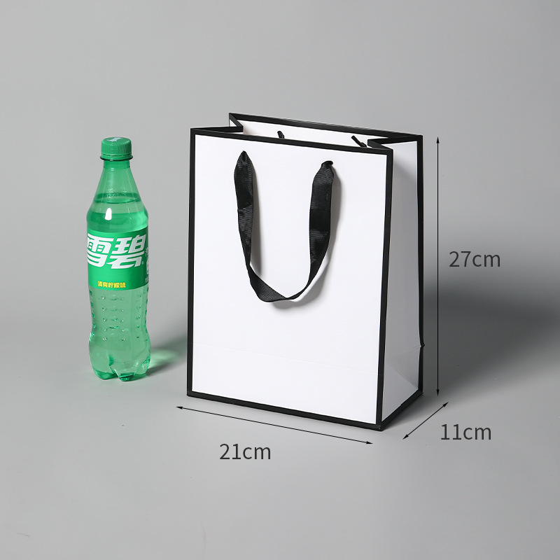 Picture of White Cardboard Bag Handbag Customized High-end Clothing Store Gift Bag Advanced Sense Bag Customized Enterprise Logo