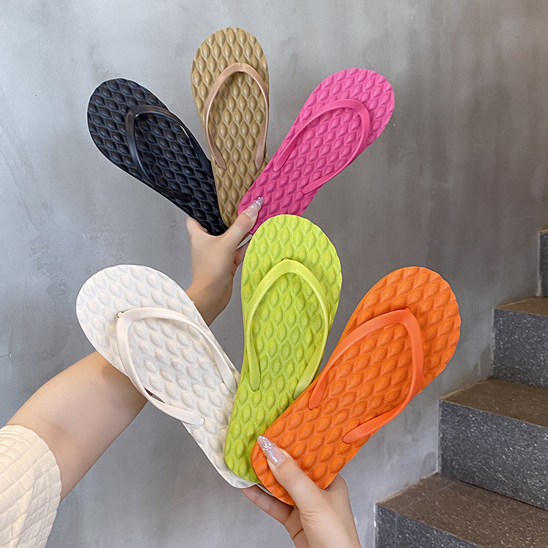 2024 new flip-flops women's non-slip beach shoes slippers women's summer outdoor fashion personality thick bottom flip-flops