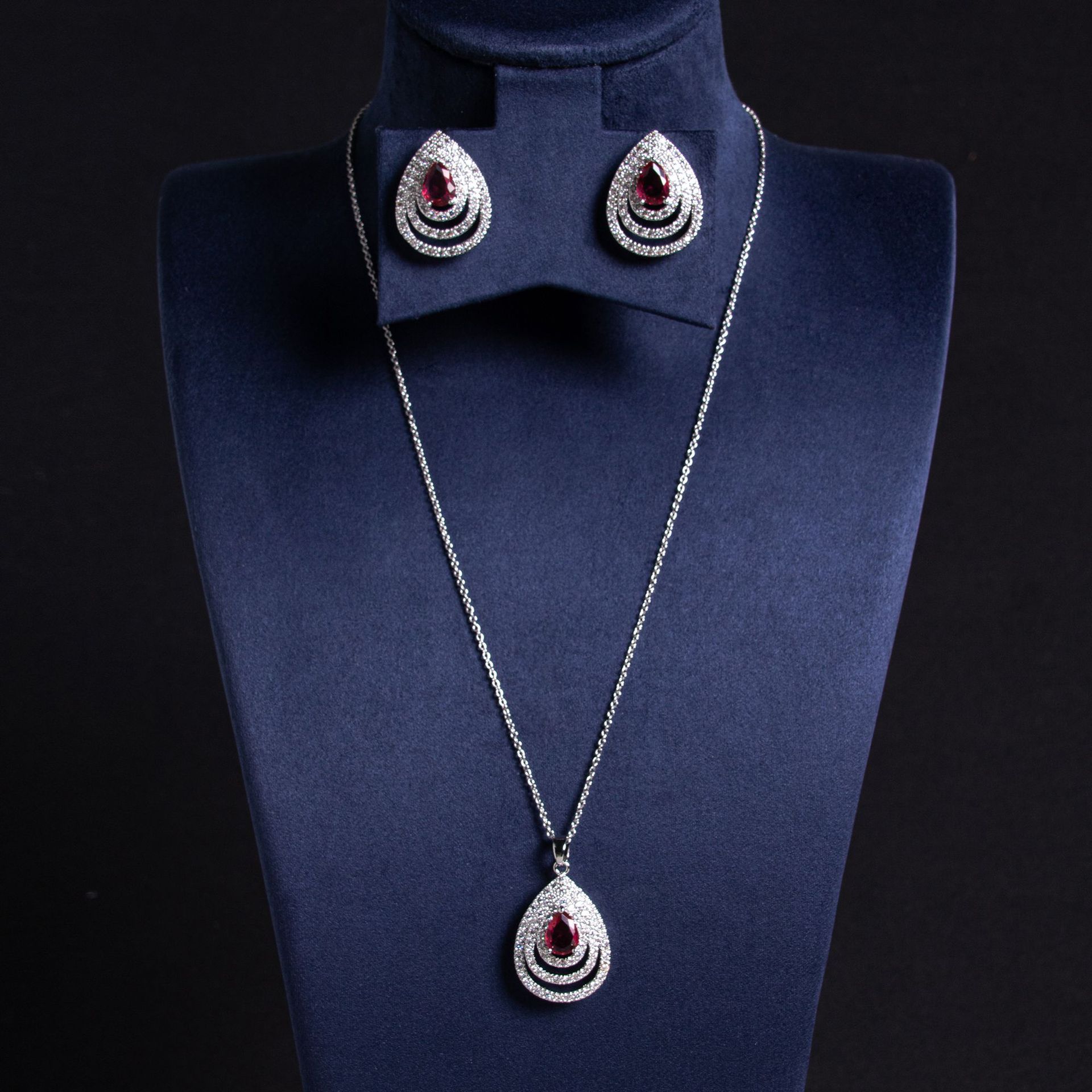2025 New Multi-Layered Hollow Water Drop Earrings Necklace Set Inlaid with Diamond Water Drop Pendant Fashion Commuting Accessories for Women