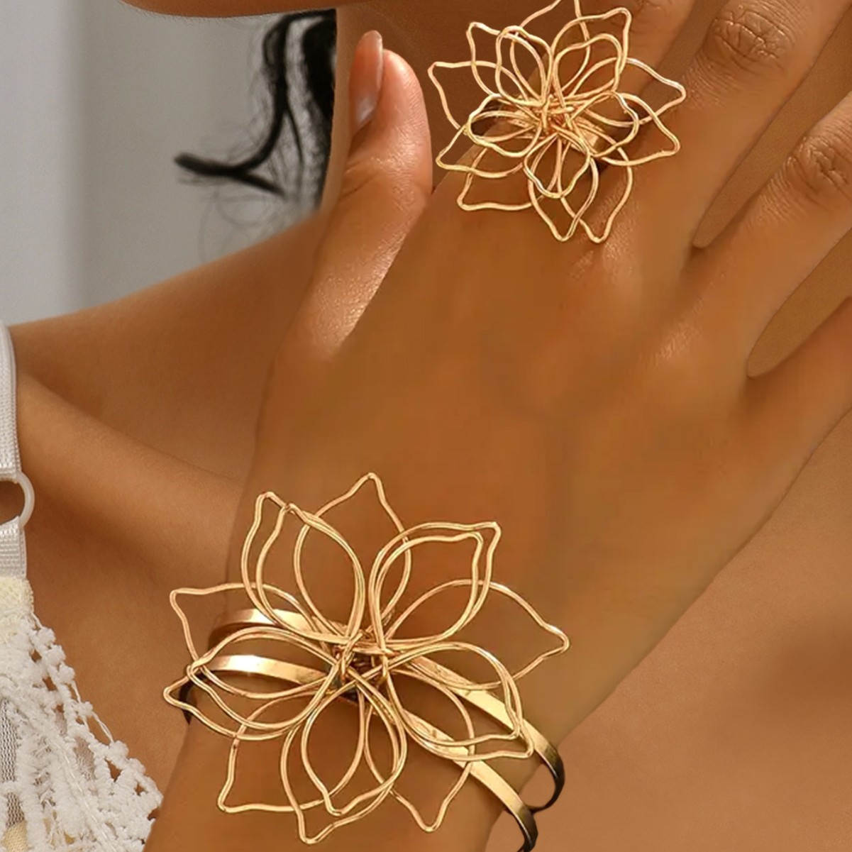 Europe and the United States cross-border supply of exaggerated hollow line woven flower ring bracelet suit opening adjustable jewelry women
