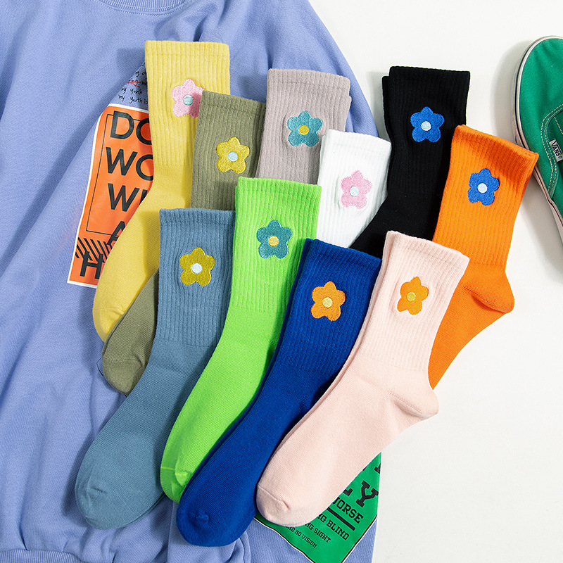 Socks for Women in Autumn and Winter New Cartoon Embroidered Small Flower Ladies Mid-Calf Socks Wholesale Street Versatile Student Girls Trendy Socks