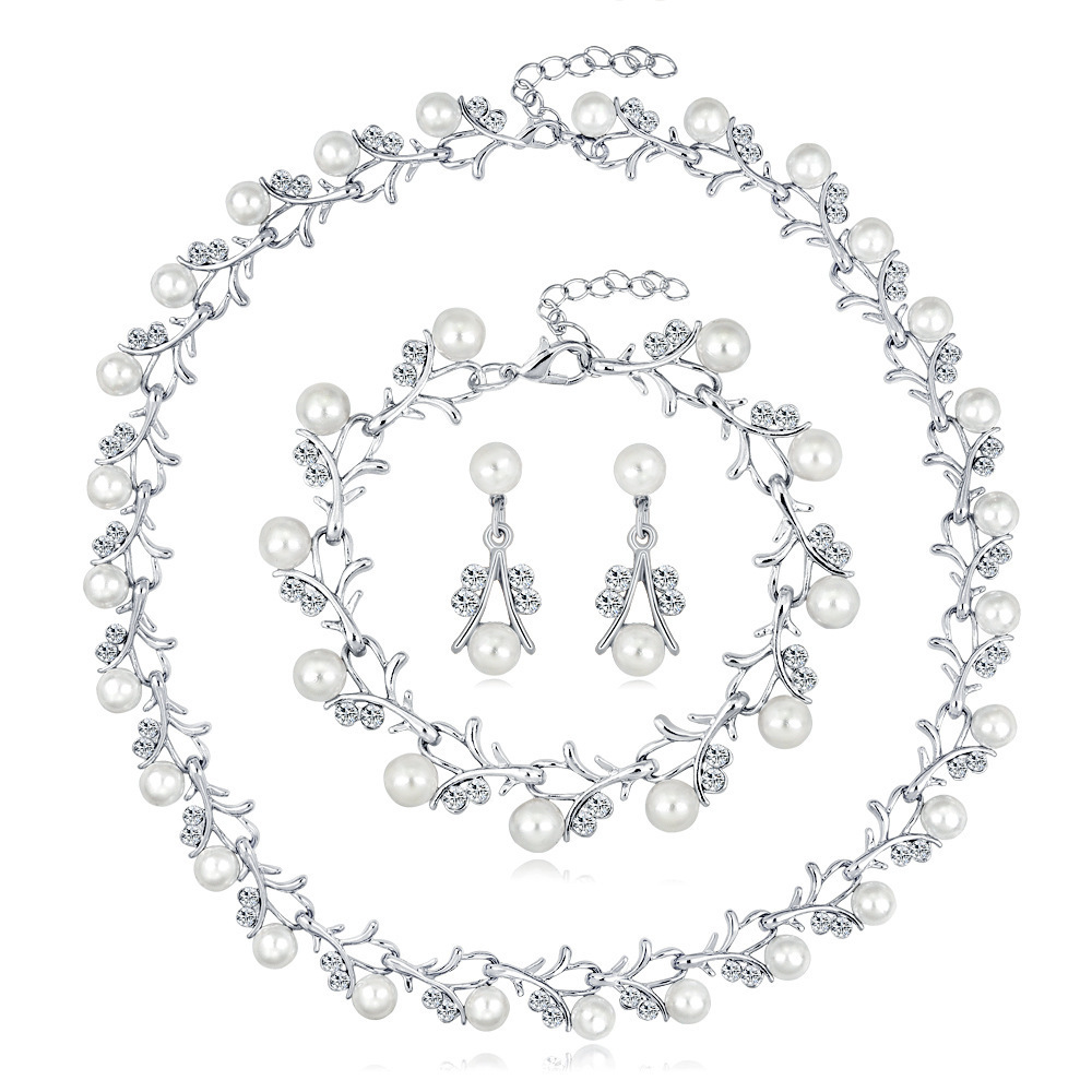 Picture of Cross-border e-commerce for fashion alloy flowers diamond pearl necklace earrings bracelet jewelry suit three-piece set