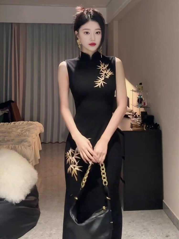 New Chinese Retro Engagement Improved Cheongsam 2024 New Autumn High-end Slim Long Guofeng Black dress