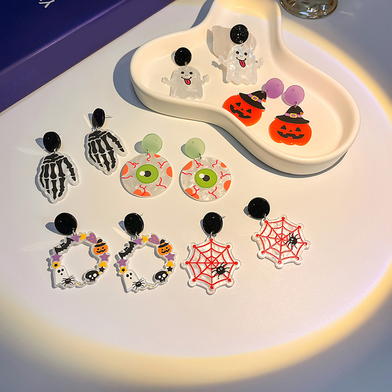 Silver Needle 2022 New Halloween Trendy Cool Funny Pumpkin Head Ghost Spider Web Earrings Cartoon Pattern Earrings
