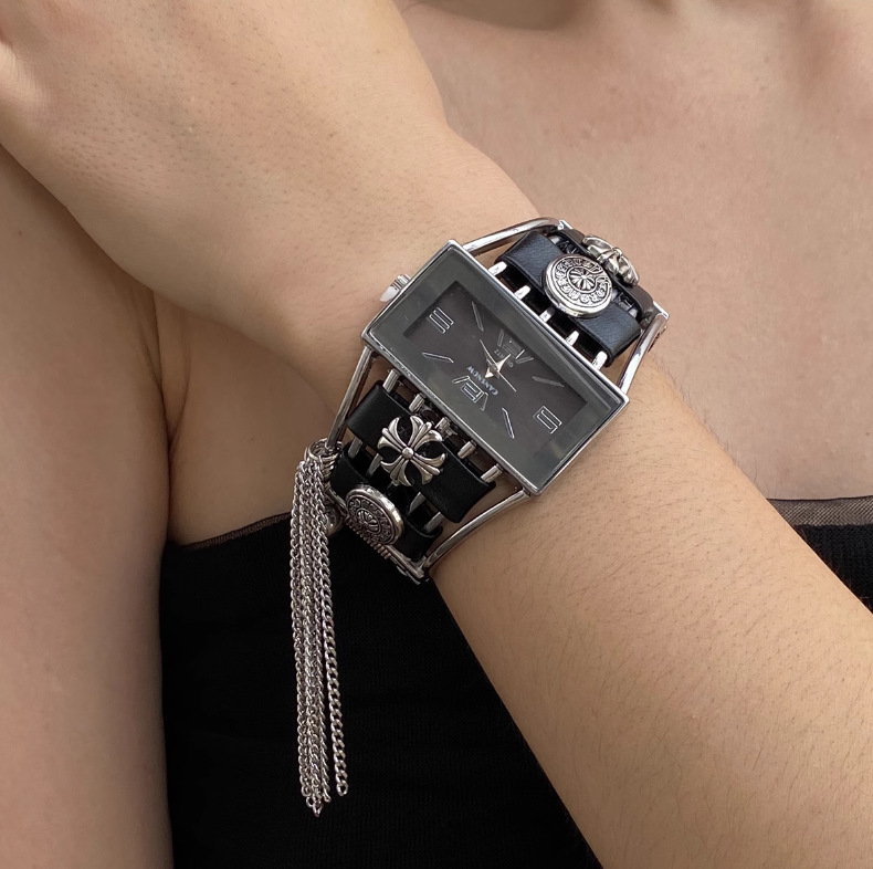 Retro Metal Wide Leather Cross Clock Tassel Bracelet Female Punk Cool Style High-End Bracelet Bracelet