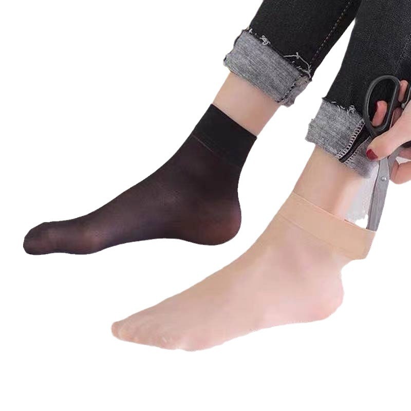 Picture of Men and Women Can Wear Extended Steel Stockings Spring, Summer and Autumn Anti-Snagging Thin Facial Mask Short Stockings Mid-Tube Socks for Women