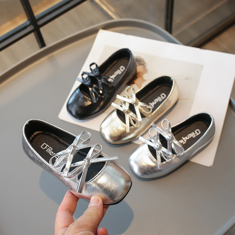 Middle and Large Kidsren's Shoes 3-12 Little Girls Sweet Bow Princess Shoes Korean Style Silver Black Small Leather Shoes Girls Spring