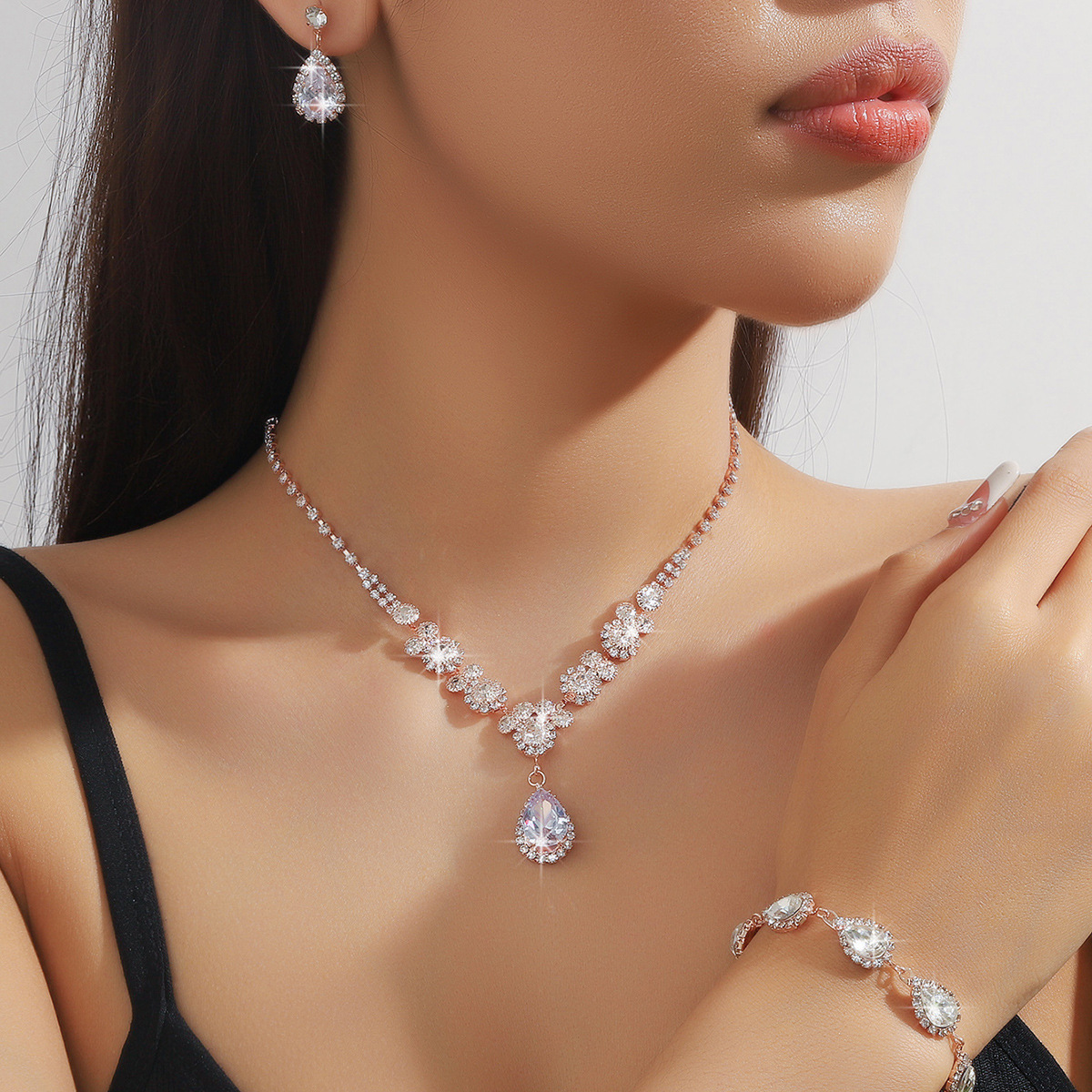 Bridal Jewelry suit High-end Three-piece Necklace Earrings Bracelet Wedding Dress Luxury Elegant All-match Accessories