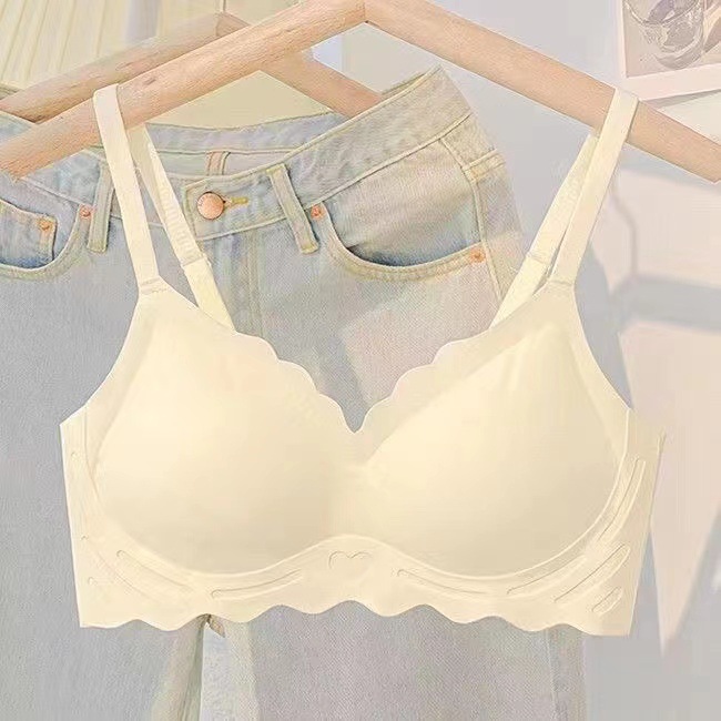 Picture of Seamless Underwear Women's Rim-free One-piece Beautiful Back Push-up Bra Girls' Underwear Collecting Paramita Bra Summer Small