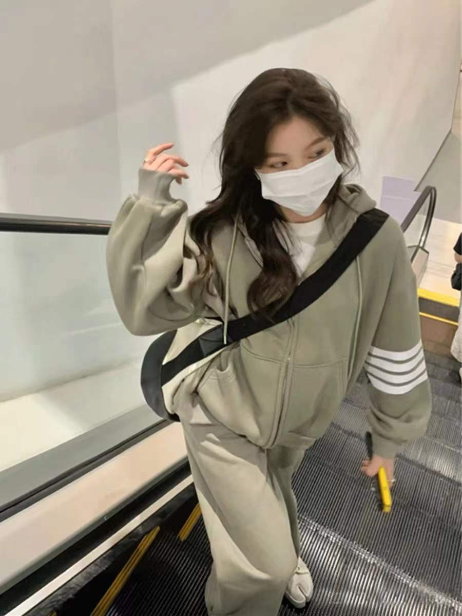 Picture of Amazon Cross-border Sportswear Suit Spring and Autumn New Student Loose Hooded Sweatshirt Jacket Casual Two-piece Set for Women