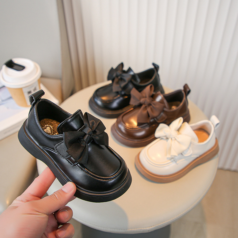 Girls' Butterfly Princess Small Leather Shoes 2024 Spring New Children's Non-slip Soft Bottom Shoes Vintage Beans Shoes