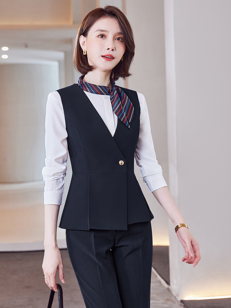 Picture of Beautician work clothes female front desk work clothes female slimming professional suit female fashion temperament autumn and winter stewardess work clothes