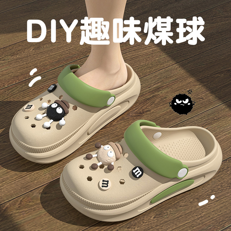 2025 Thick-soled Hole Shoes Women's Summer New Outfit Non-slip Soft-soled Height-increasing Shit-feeling Beach Baotou Sandals