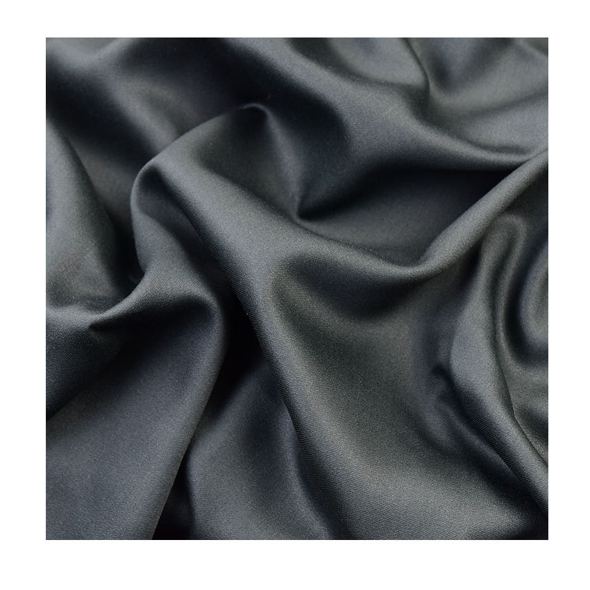 Wholesale Customized Sticky Polyester Satin Clothing Fabric Soft and Smooth 145Gsm Plaid Fabric for Spring and Summer Dresses