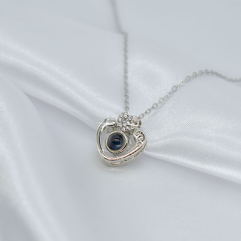 Picture of Titanium Steel Japanese and Korean Peach Heart Series New Necklace for Girlfriend, Generous, Simple, Light and Luxurious, Fashionable Necklace