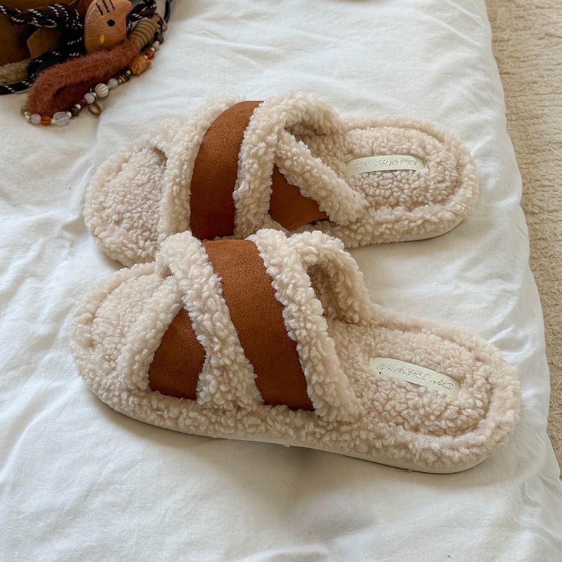 Picture of Thick-soled furry slippers for women, 2025 new autumn/winter lambswool high-end fluffy single-line cotton slippers