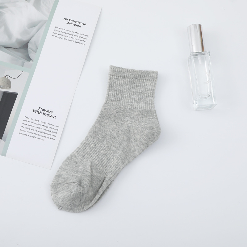 Picture of Socks New Wholesale Solid Color Mid-Calf Socks High Elastic Sports Socks Thickened Towel Bottom Black and White Men's Socks Zhuji Socks