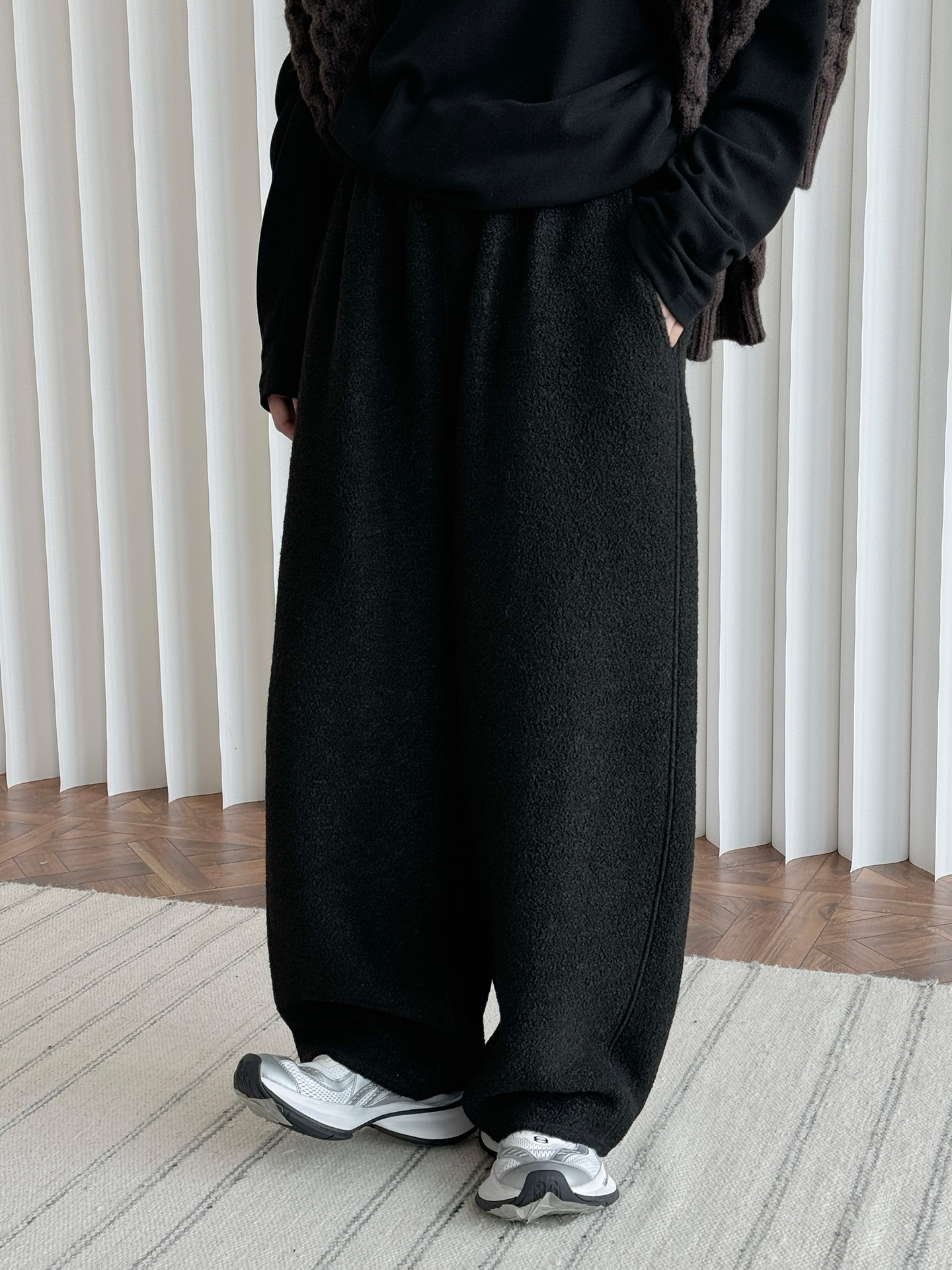 Lou Fu Winter New Japanese Style Casual Woolen Wide-leg Pants Comfortable Wool Thick Warm Slim Casual Trousers for Women