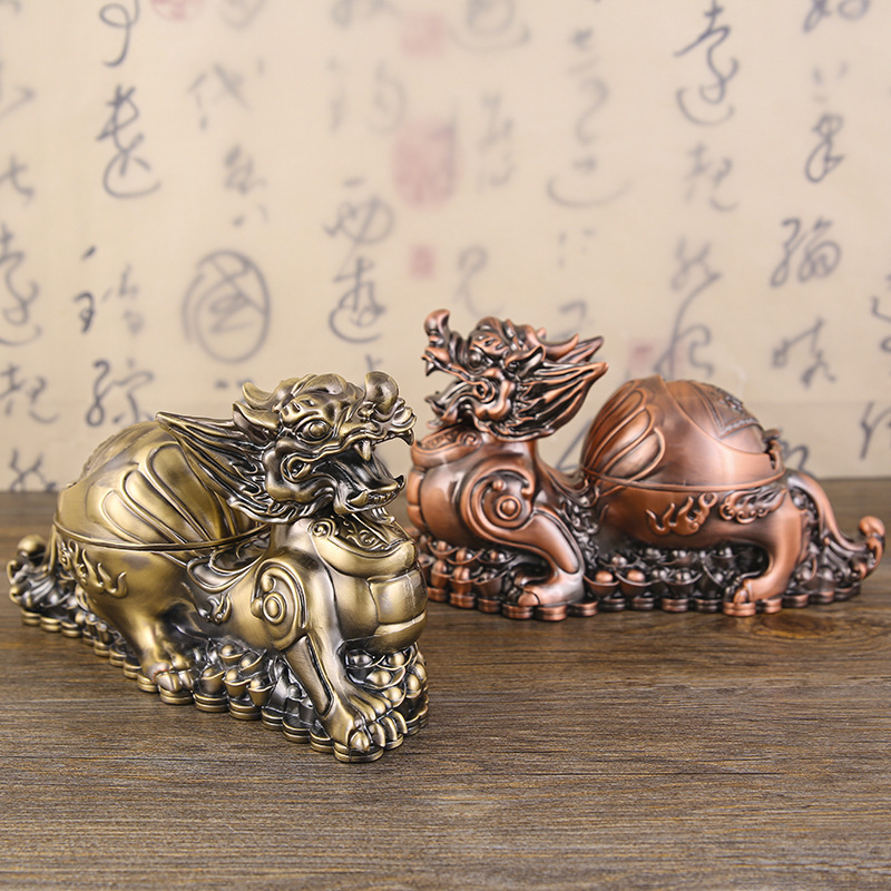 Chinese style metal fortune brave three-dimensional carving ashtray retro office home living room ashtray a generation of hair