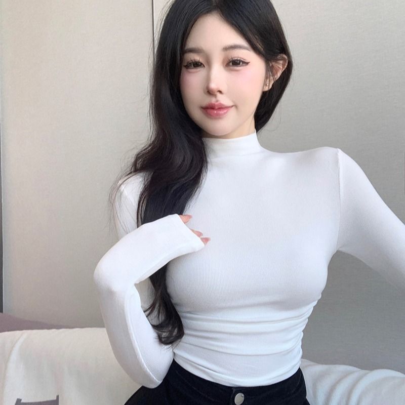 Picture of Half Turtleneck Bottoming Shirt for Women, Spring-Feeling, Tight-Fitting, Slimming Look, Right-Shoulder, Long-Sleeved T-Shirt, Short Style, Sexy Top