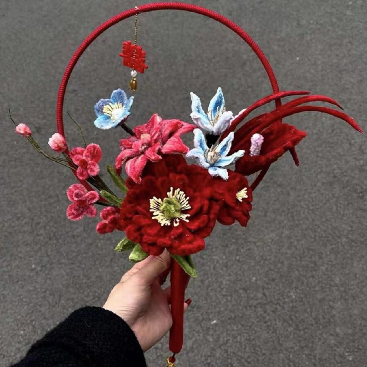 Picture of Ancient Style Round Fan Fan Frame Bride National Style Wedding Bouquet Frame Twist Stick Hand-Woven Material Package DIY Fan Frame