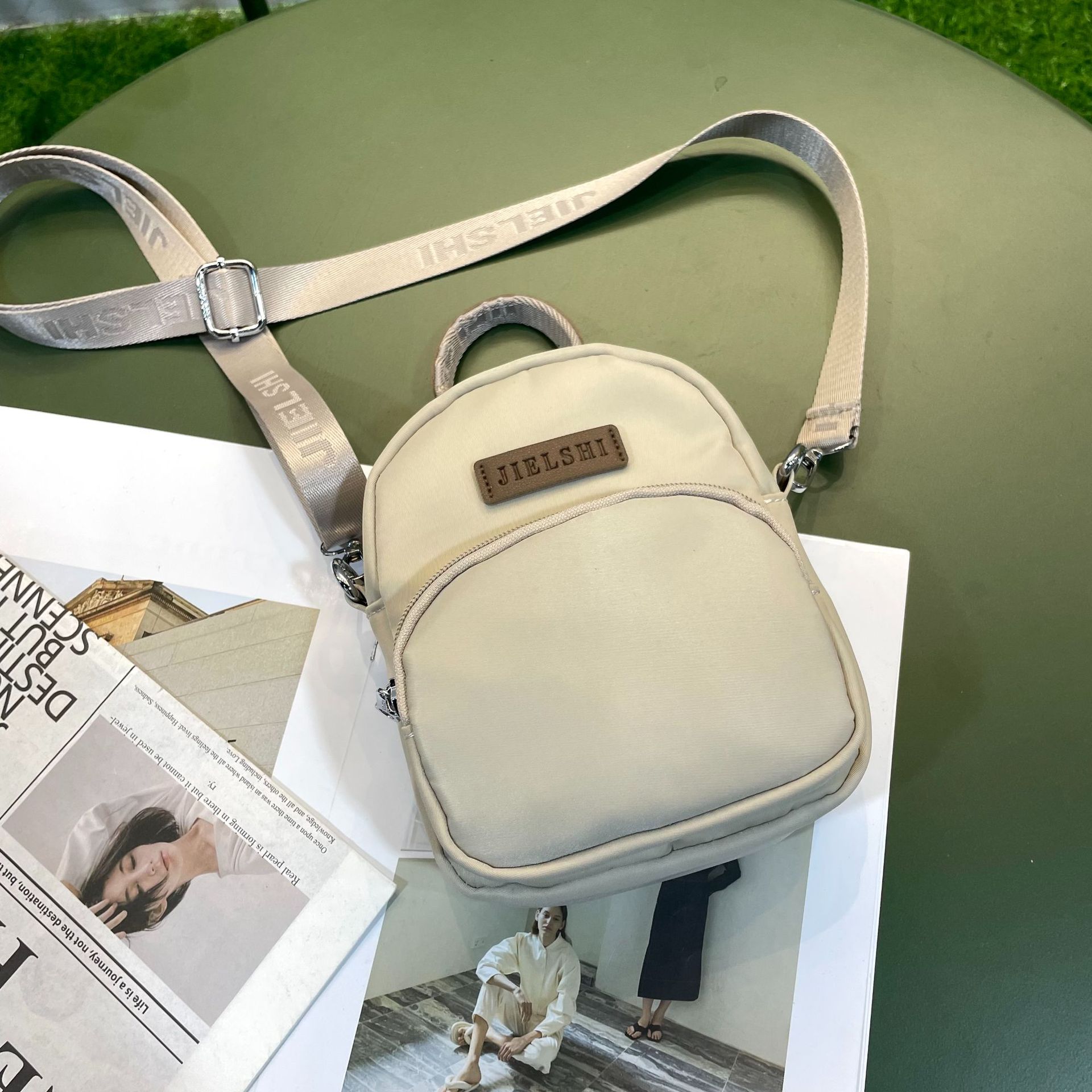 Picture of Jierangshi Factory New Simple All-match Lightweight Shoulder Bag Fashionable Waterproof Nylon Cloth Bag Women's Crossbody Bag