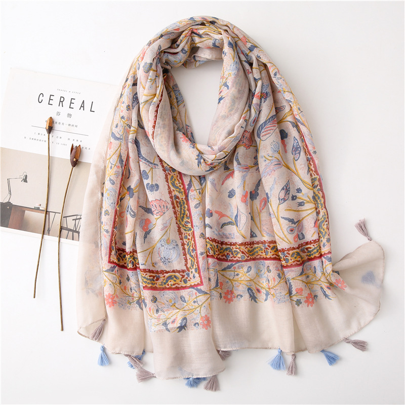 Summer New Positioning Printing Beige Flower Cotton Linen Gauze Scarf Sunscreen Shawl Scarf Women's Seaside Beach Scarf Silk Scarf