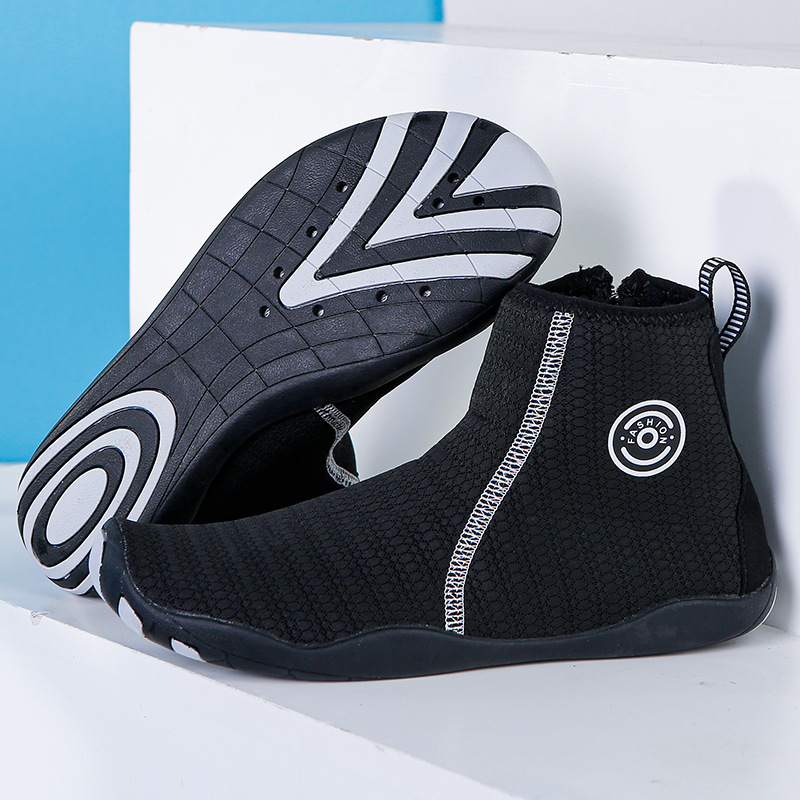 Picture of Amazon Cross-Border 2024 Spring and Summer New High-Top Outdoor River Tracing Shoes for Men Wading Beach Swimming Shoes for Women Wholesale