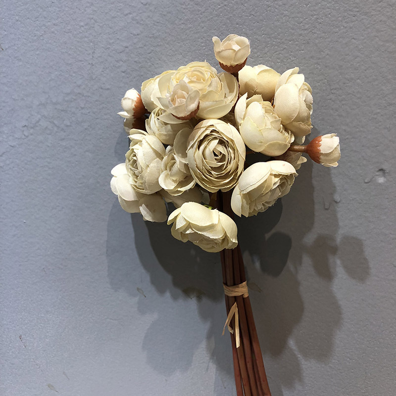 Picture of Simulation Mini Lulian bouquet small tea rose rose decoration bride hand silk flower home decoration flower