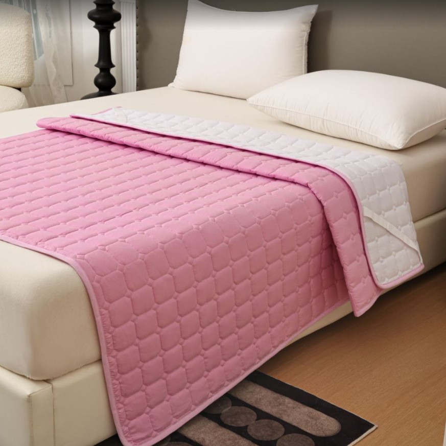 Picture of Hotel bedding bed mattress hotel protection pad wholesale Simmons thin mattress padded bed pad