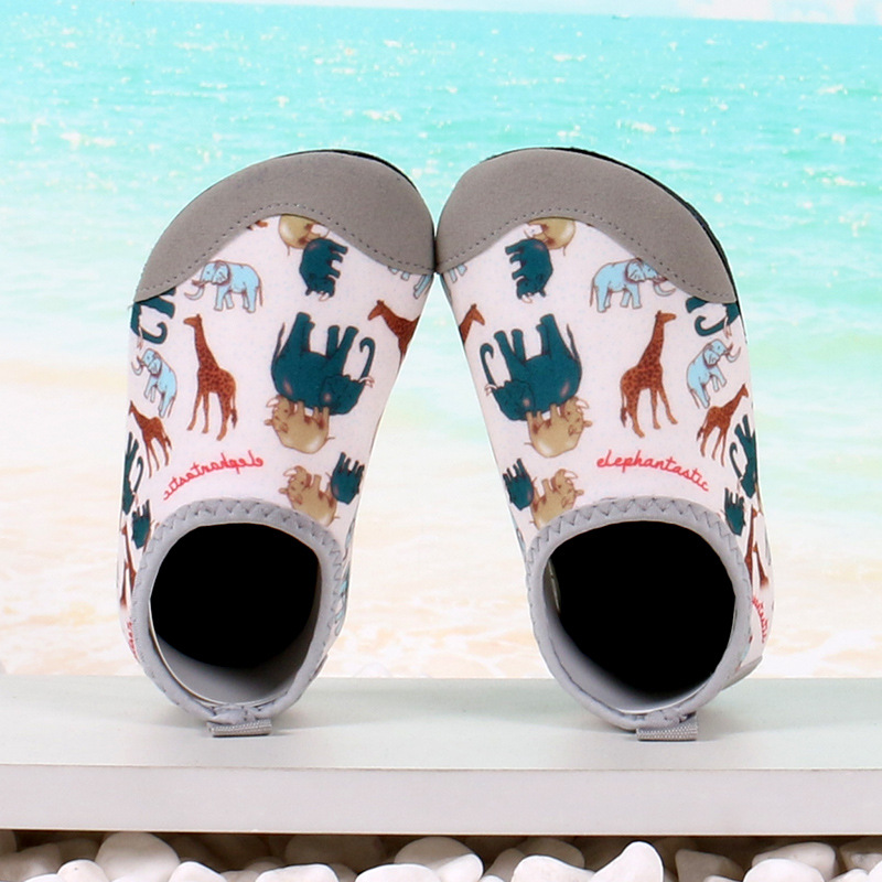 Picture of Children's Beach Tracing Shoes for Boys and Girls, Non-Slip Beach Shoes, Baby Swimming Socks, Anti-Cut Water Park Water Shoes