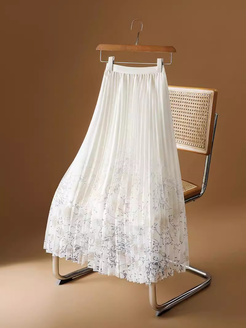 High-waisted 2024 New Spring and Summer Versatile Floral Mesh Skirt with Drapedy Pleated Skirt Gauze Skirt Super Fairy and Slimming Look