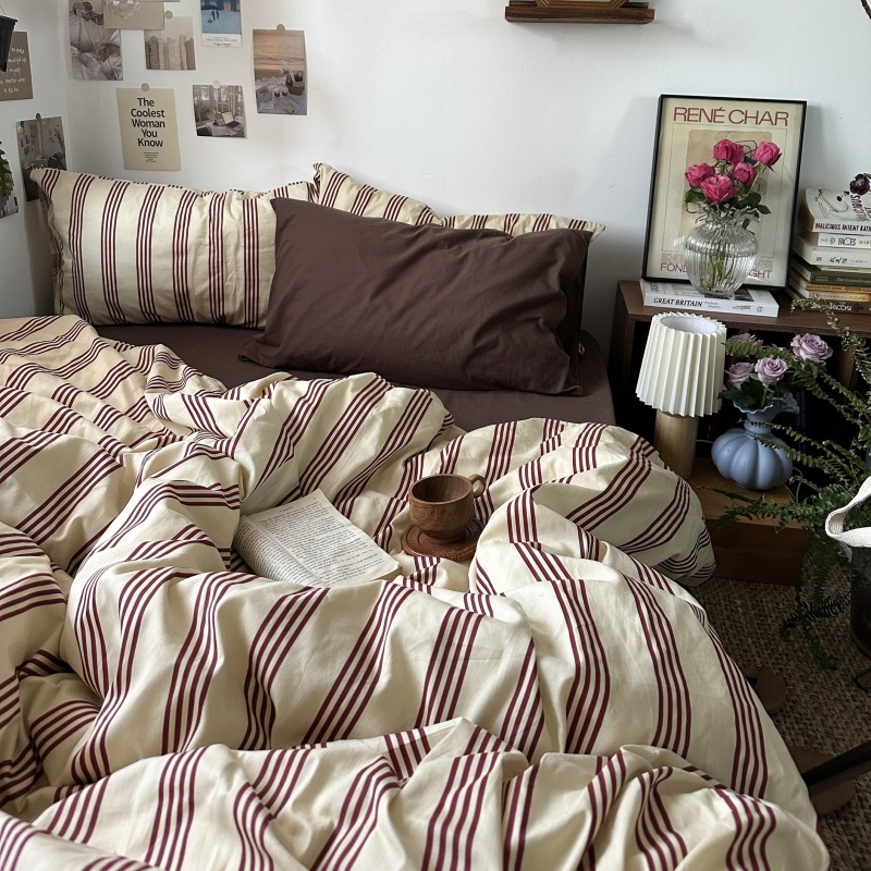 Picture of Small fresh pastoral style cotton bed four-piece set cotton bed sheet quilt cover quilt cover bed hat dormitory three-piece set