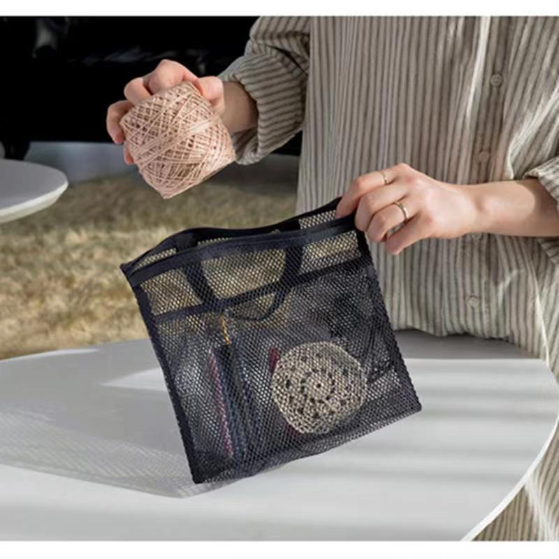 Picture of Hollow Handbag Zipper Storage Bag New Drain Fiber Mesh Travel Makeup Wash Bag Multifunctional Hand Holder