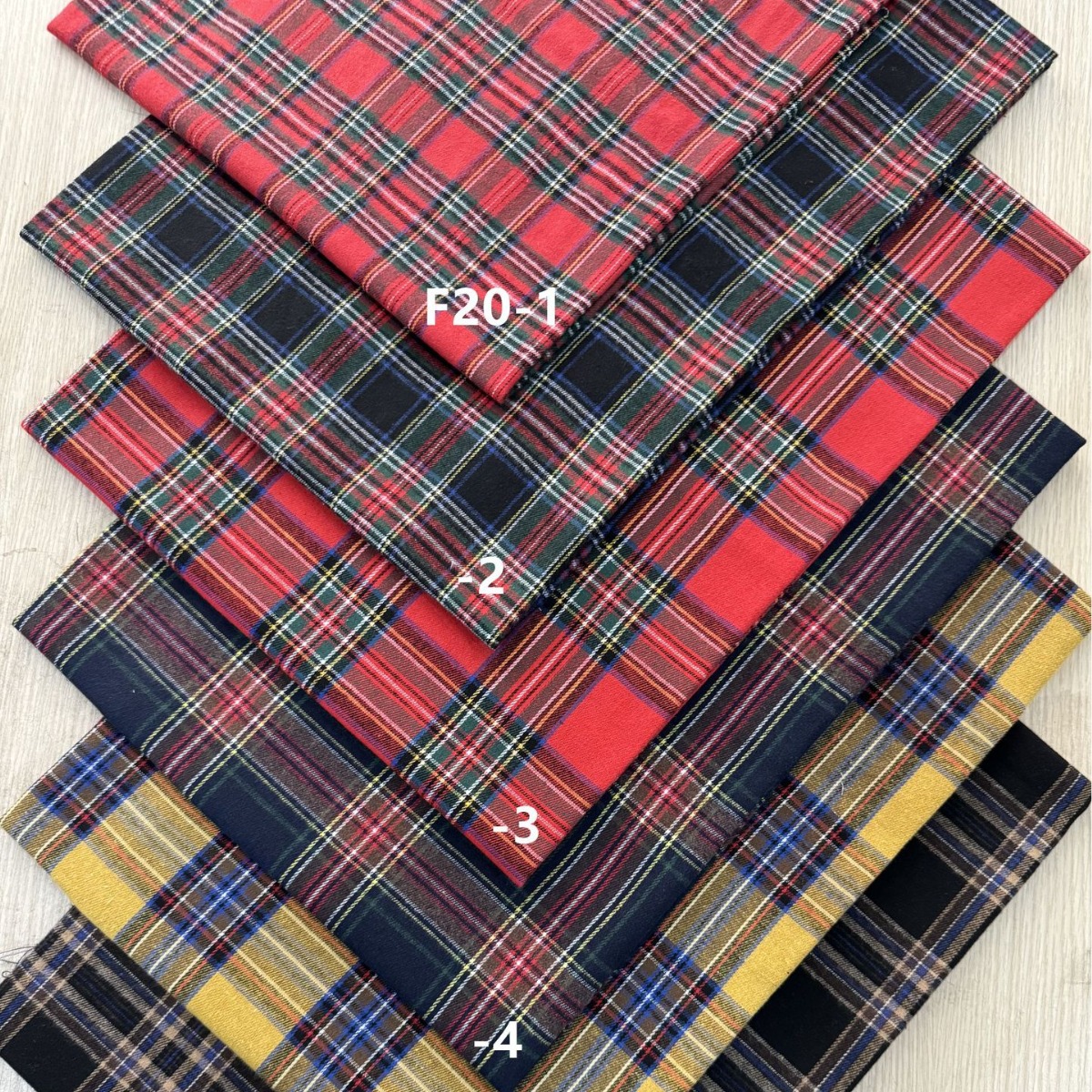 21 Count Tc Polyester-Cotton Yarn-Dyed Plaid Shirt Cloth Pants Fabric Velvet Single-Sided Brushed