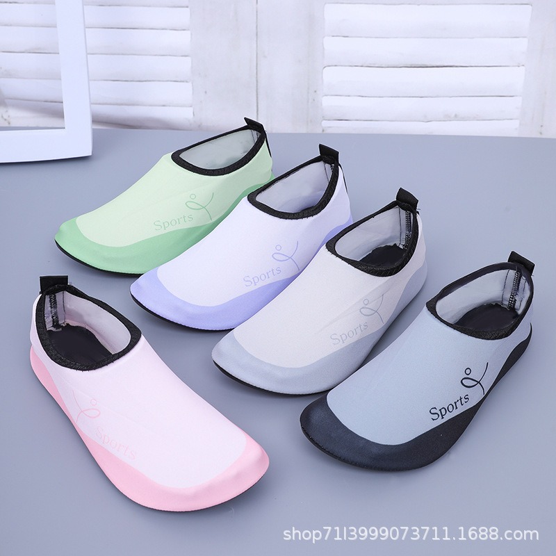Beach Shoes for Men and Women, Non-Slip and Anti-Cut Diving Shoes, Snorkeling Shoes, Swimming and Wading Barefoot Soft-Soled Kidsren's Beach Socks