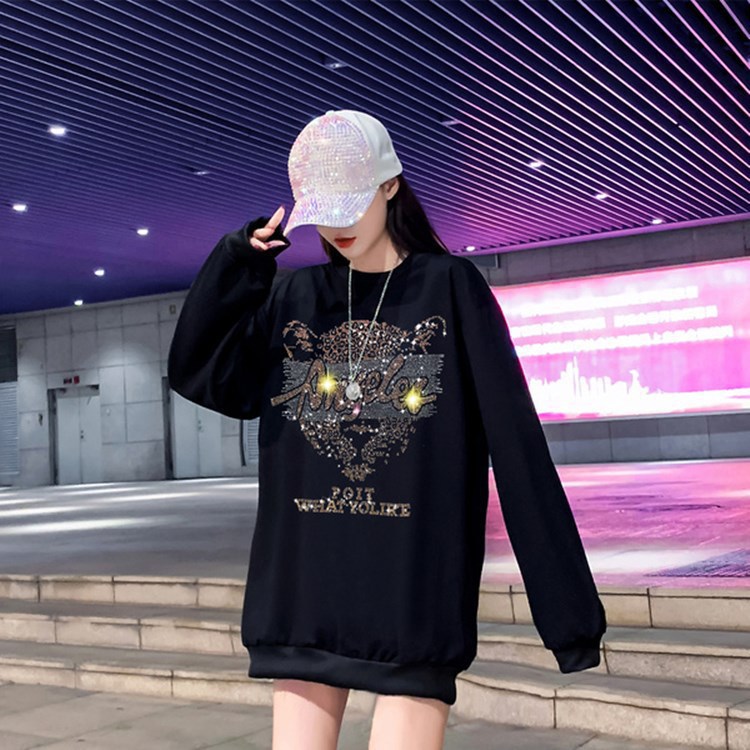 Picture of 2024 autumn and winter new sweater women's fleece-lined Korean mid-length ins tide loose plus size heavy-duty hot drill top