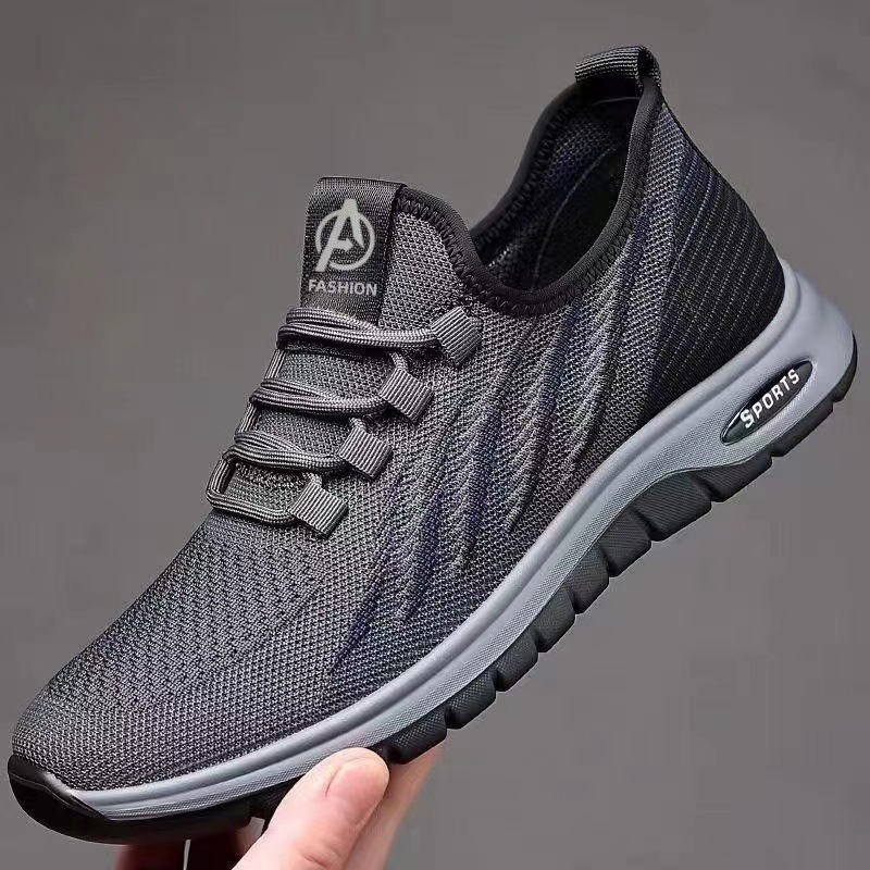 Flying woven breathable men's shoes 2025 new Korean version of soft bottom sneaker mesh light driving casual shoes men wholesale
