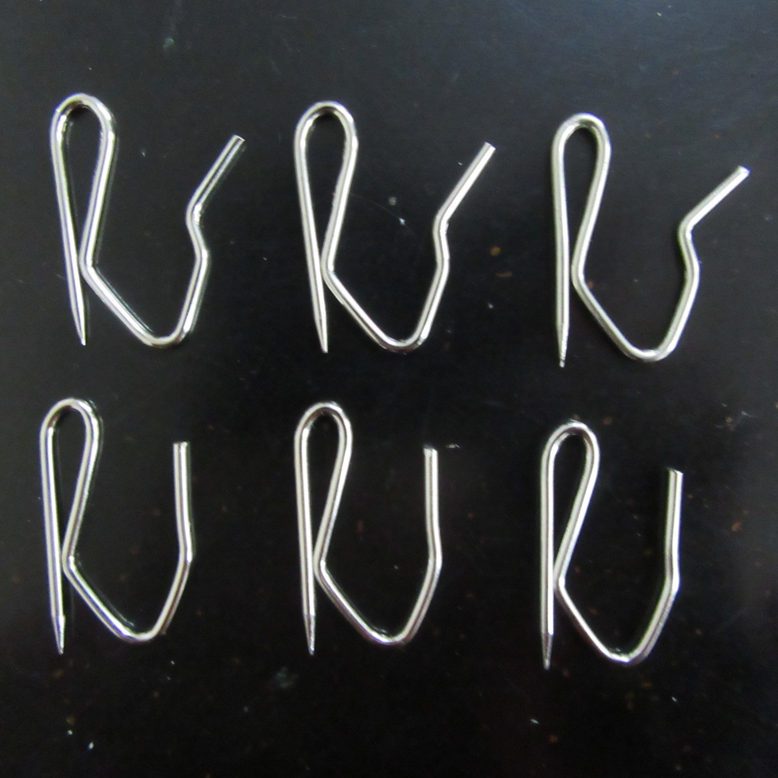 Supply 100 pieces per pack of S-shaped metal nickel-plated galvanized curtain hook pointed hook