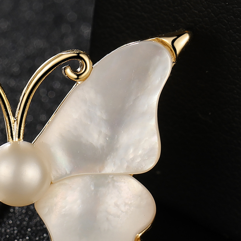 Picture of Qianzu Silver Jingdong Explosions High Quality Supply Net Natural Seawater Shell Butterfly Brooch DIY Empty Holder Pin